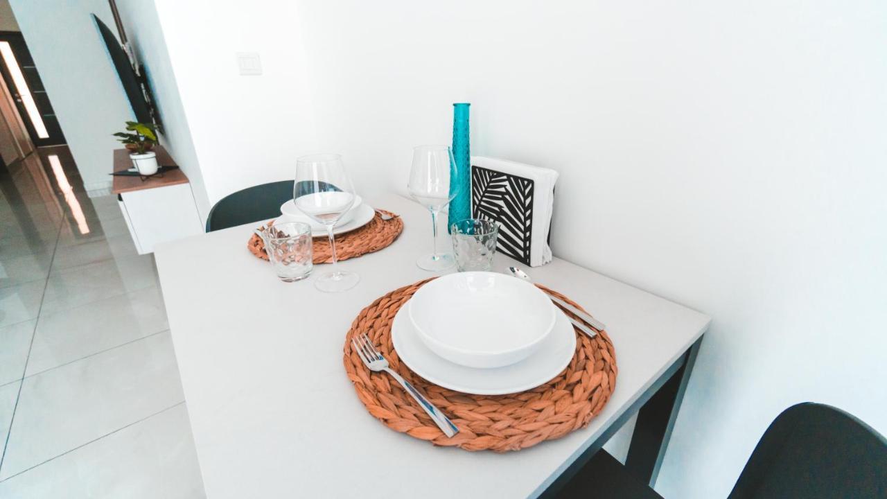 Ideal Location, Stylish 1Br Apartment With Free Parking Sliema Exterior photo